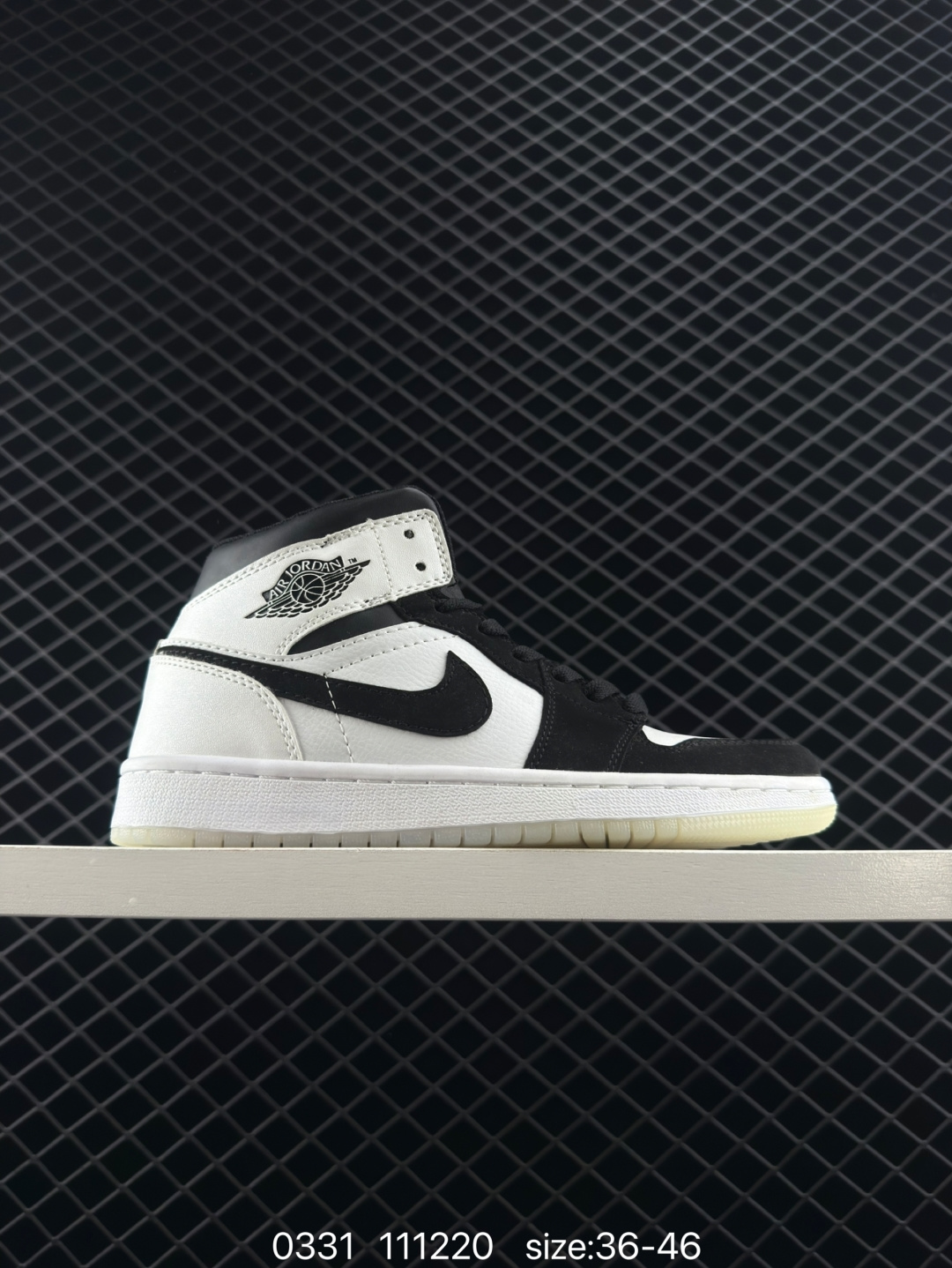 Nike Air Jordan 1 Retro Mid